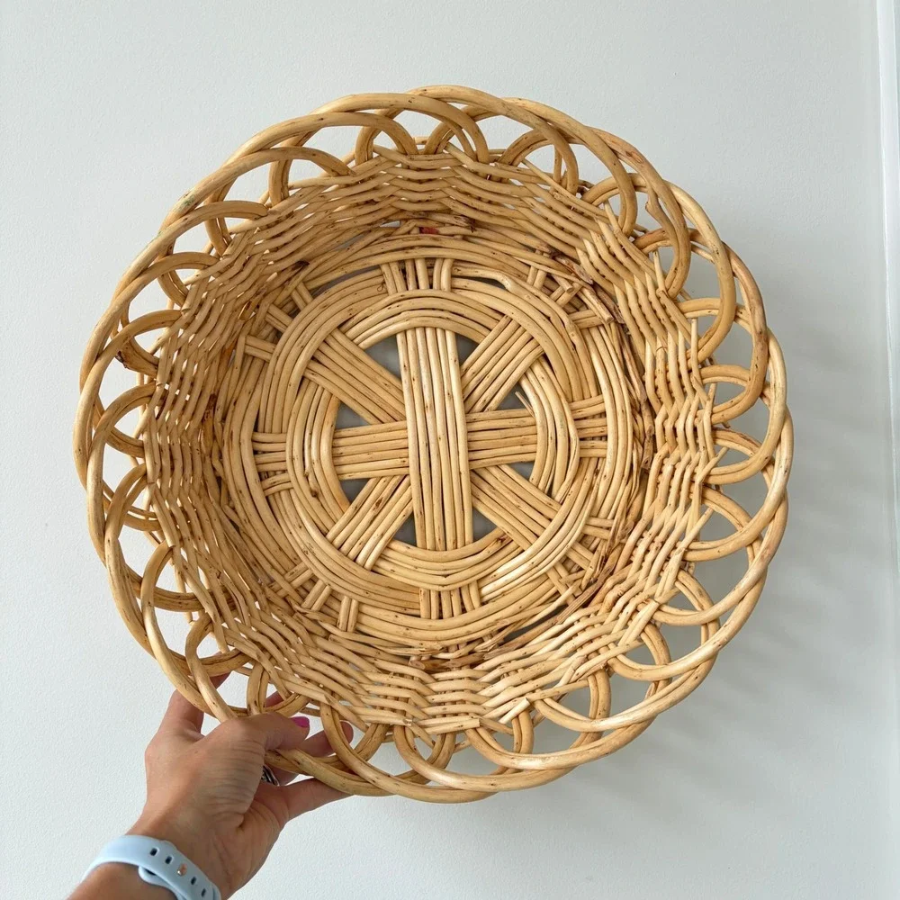 Vintage Round Wicker Rattan Basket Bowl Scalloped Edge 15 Inch Boho Decor